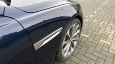 Jaguar XE 2.0 D200 R-Dynamic SE Black 4dr Auto Diesel Saloon